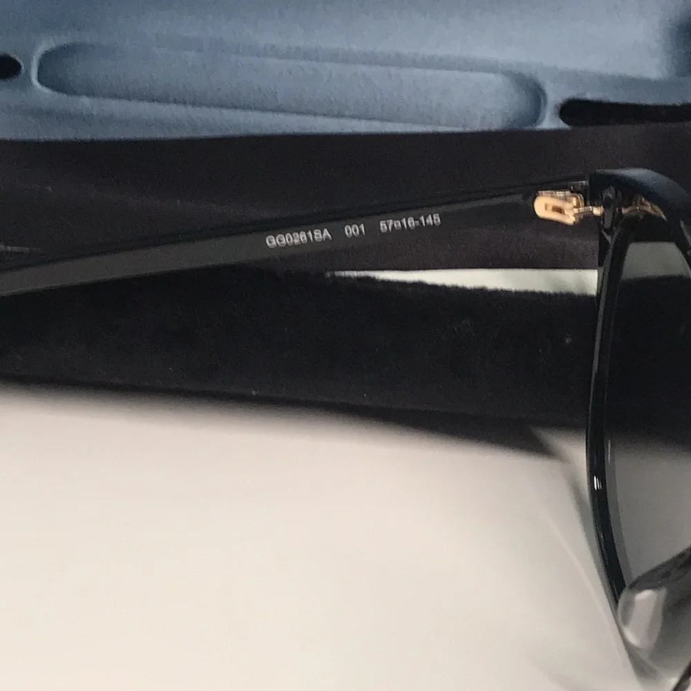 New Authentic Chic Black Sunglasses GG0261SA 001